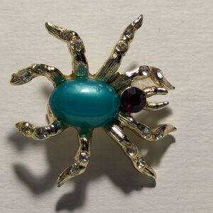 🩵 Vintage Spider Brooch Pin Cabochon Goldtone legs rhinestone sparkle 18kt gp